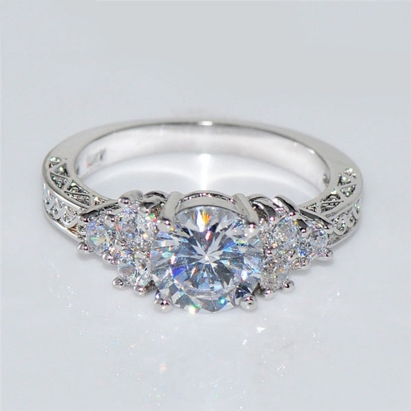 Beautiful 7 Stone Ring With Cutout Detailed Band